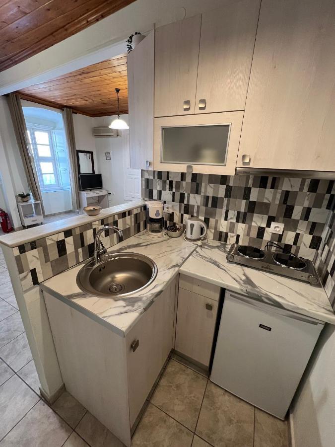 Perakis Apartments Ύδρα Εξωτερικό φωτογραφία