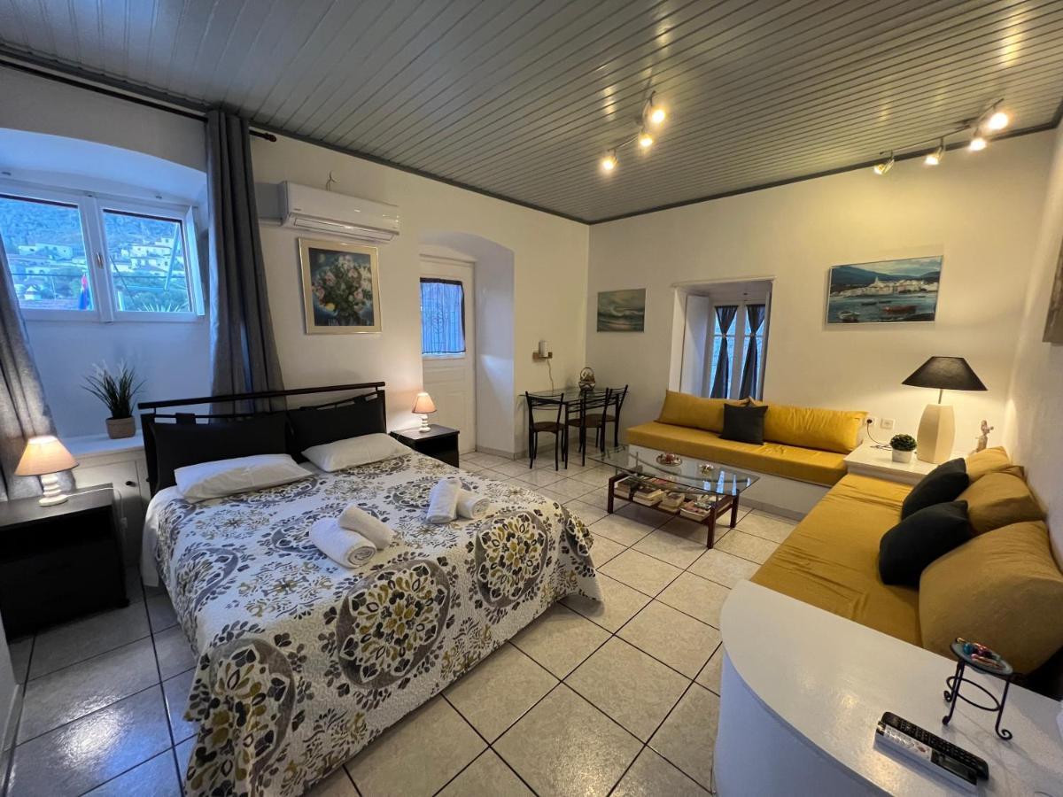 Perakis Apartments Ύδρα Εξωτερικό φωτογραφία