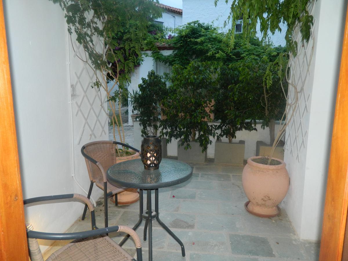 Perakis Apartments Ύδρα Εξωτερικό φωτογραφία